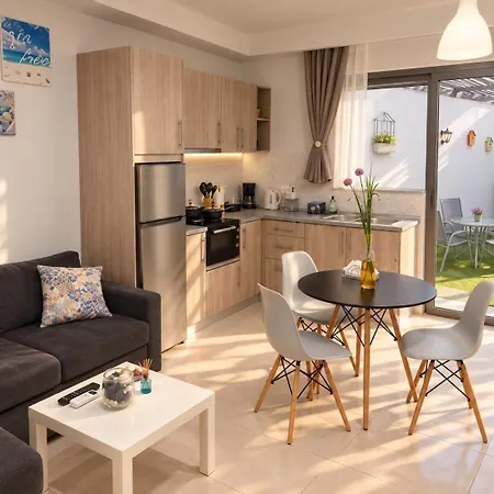 Blue - Comfy Center Rodos شقة